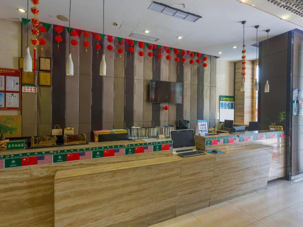 Greentree Alliance Shenzhen Shekou Sea World Hotel Exterior photo