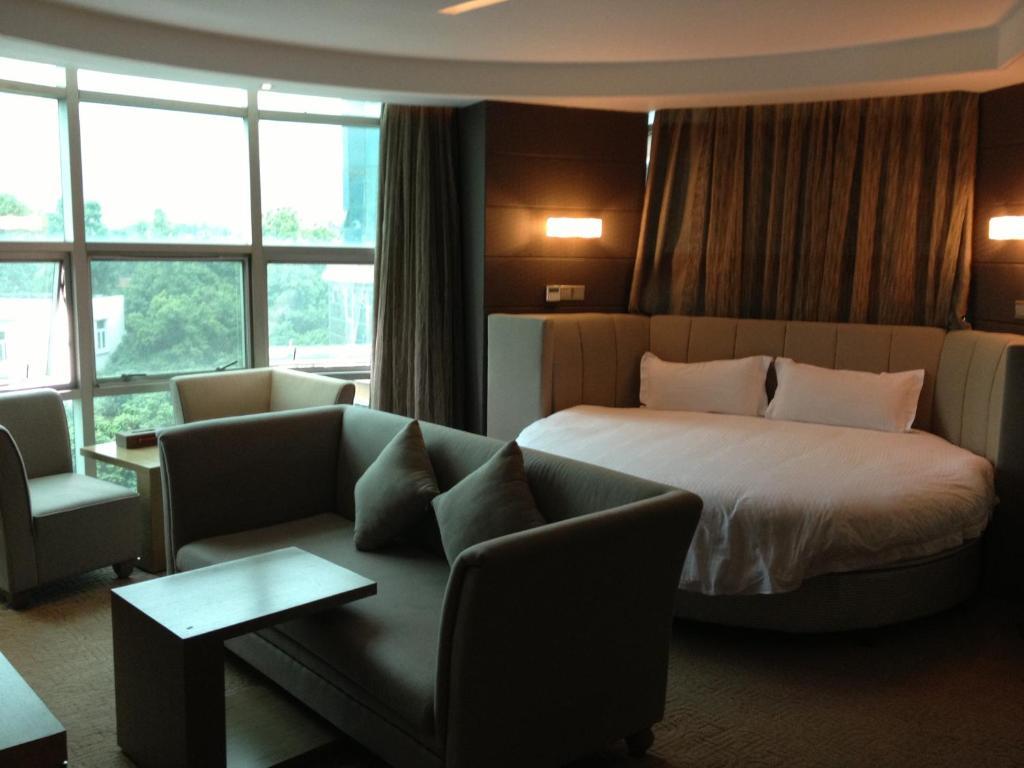 Greentree Alliance Shenzhen Shekou Sea World Hotel Exterior photo